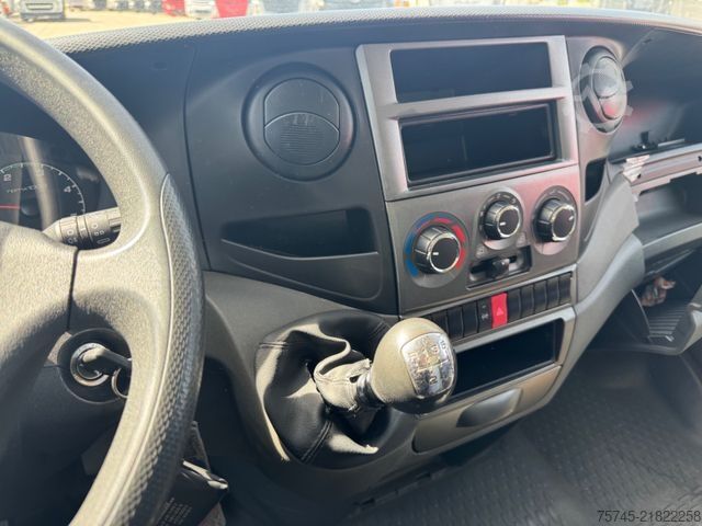 Pick-up van IVECO DAILY 29L11 *  * GETRÄNKE*PRITSCHE*ORG KM *