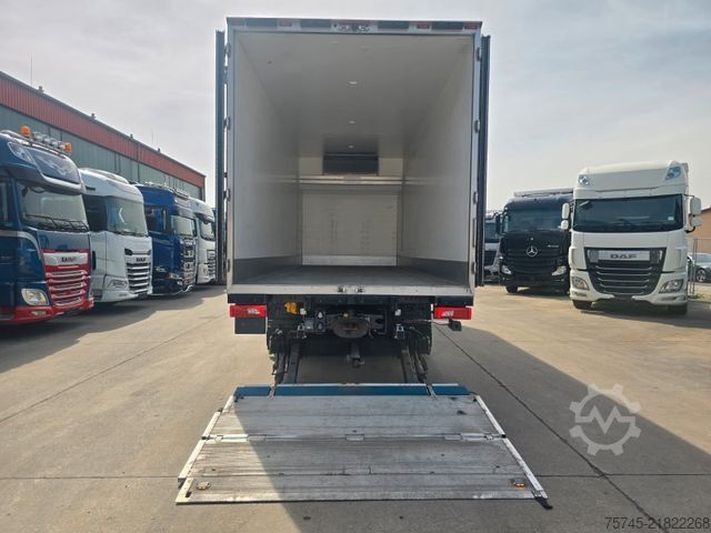 Refrigerated truck SCANIA R 410 * THERMOKING * RETARDER * ACC *  1. HAND *