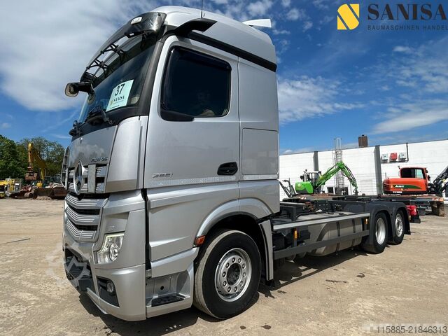 Wechselfahrgestell LKW Mercedes-Benz Actros2551/BDF/6x2/Retarder/Angel Mirror