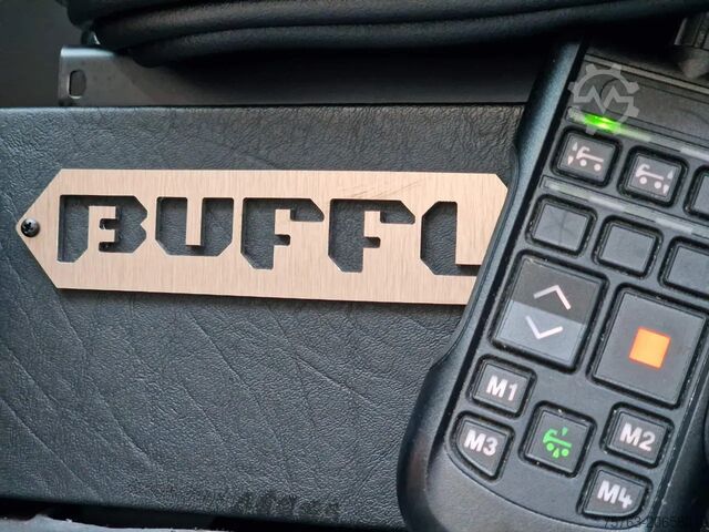 Standard-SZM Scania R560 Highline 6x2 - BUFFL - Retarder - Full air...