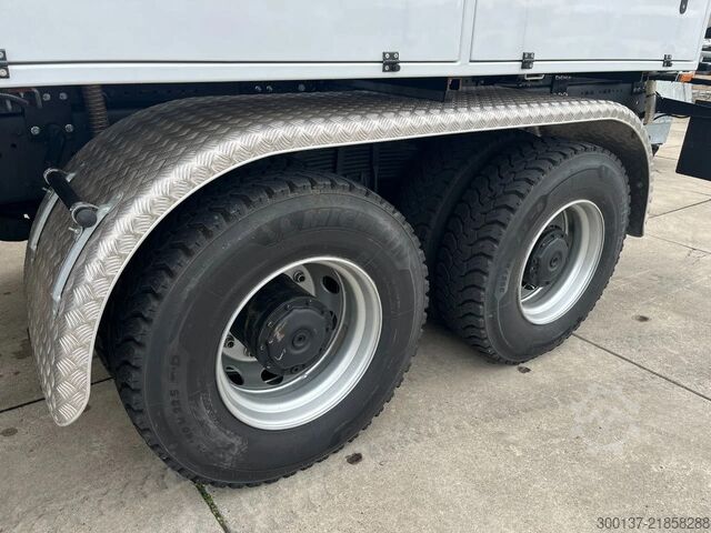 Tanker truck Mercedes-Benz Axor 3344 6x4 Water Tank Truck