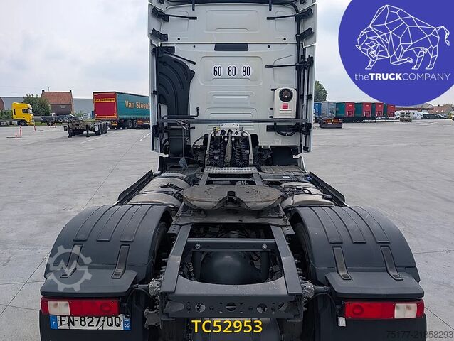 Standard-SZM Renault T 520