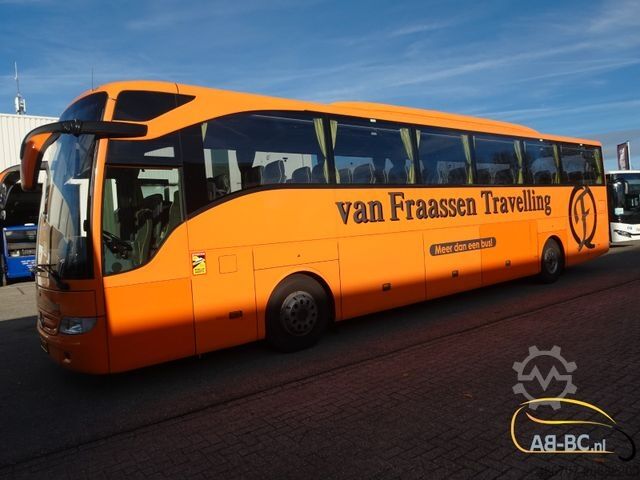 Motor coach MERCEDES-BENZ Tourismo RHD-M - 51 Sitze EURO 6