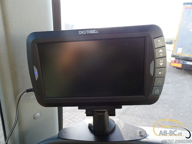 Motor coach MERCEDES-BENZ Tourismo RHD-M - 51 Sitze EURO 6