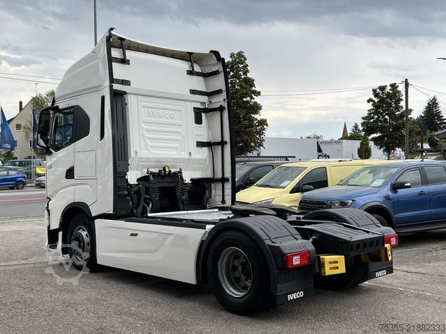 Standard tractor unit IVECO S-WAY AS440S48 ACC Intarder Klima Aerokit 2xTank