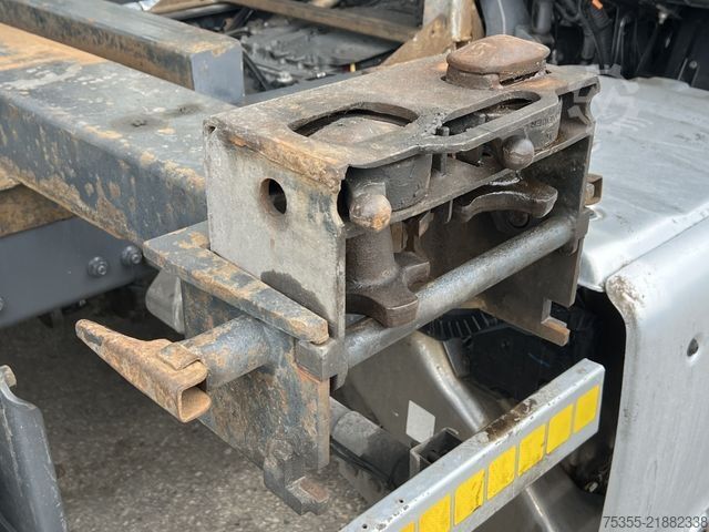 Swap body truck DAF XF 450 Euro6 Klima ACC Retarder 2xAHK Liftachse