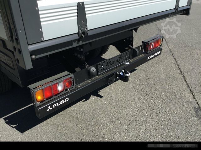 Tipper van FUSO Canter 3C15 Hinterkipper mit Staubox AHK3,5/grau