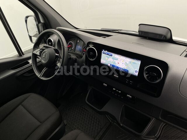 High top van MERCEDES-BENZ Sprinter 317 Aut. *MAXI* LED+KAMERA+NAVI+TOP!