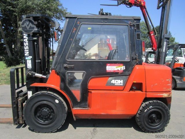 Dieselstapler Nissan 4 Ton.-Triplex-FH 4,5m + Seitenschieber