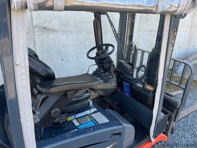Forklift Toyota 7FBEST15