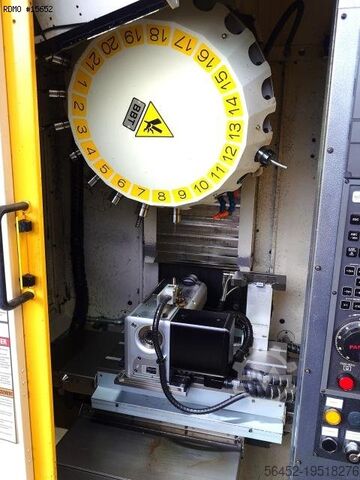 Vertikalbearbeitungszentrum FANUC ROBODRILL ALPHA-D21MiB5