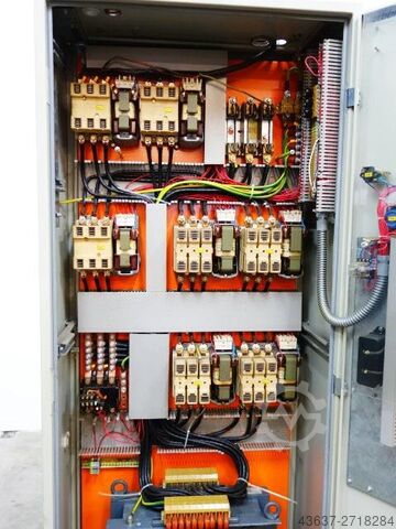 Leistungsprüfschrank mit Umspanntransformator  