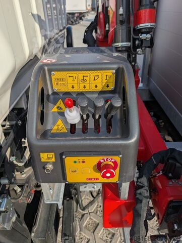 Mobile crane truck Fuso Canter 9C18 Fassi M40 Pritsche 4,5 m