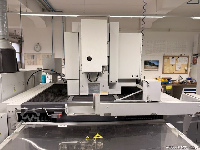 Drahterodiermaschine (Wire-Cut EDM) Mitsubishi MV2400R
