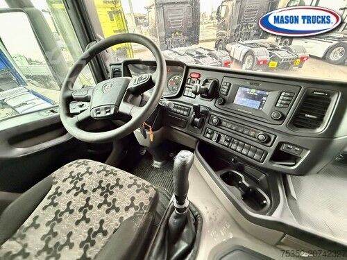 Standard-Sattelzugmaschine SCANIA G450 XT 4x4