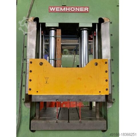 Double-Column Presse WEMHOENER 300K 300 SO (UVV)