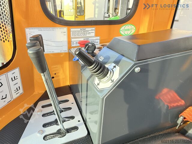 Vierwegestapler Combilift C3000 GAS DUPLEX 4500 FREE LIFT CABIN