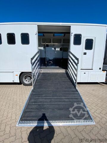 Cattle truck MERCEDES-BENZ ACTROS 1832  TT-XL  7 Pferde 6 Sitze Neufahrzeug