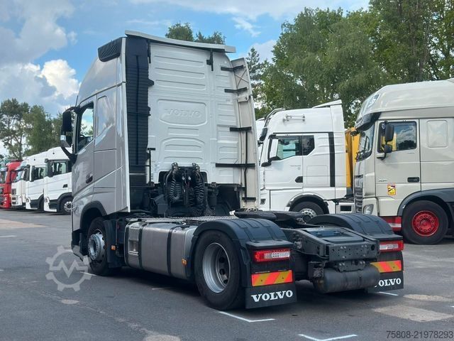 Standard tractor unit VOLVO FH500 Euro6  2Tanks ACC I-ParkCool Navi