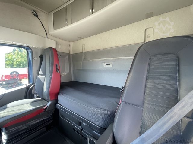 Standard tractor unit VOLVO FH 460 SZM Kipphydraulik