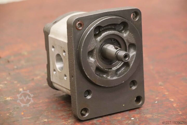 Hydraulic pump Bosch 0 510 425 307