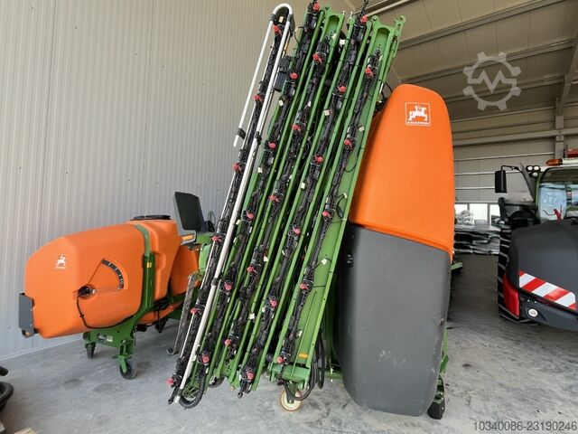 Amazone UF 2002 mit FT 1502 Fronttank, 2.000 L + 1.500 L / 30 m, Section Control Amazone UF 2002 mit FT 1502 Fronttank, 2.000 L +