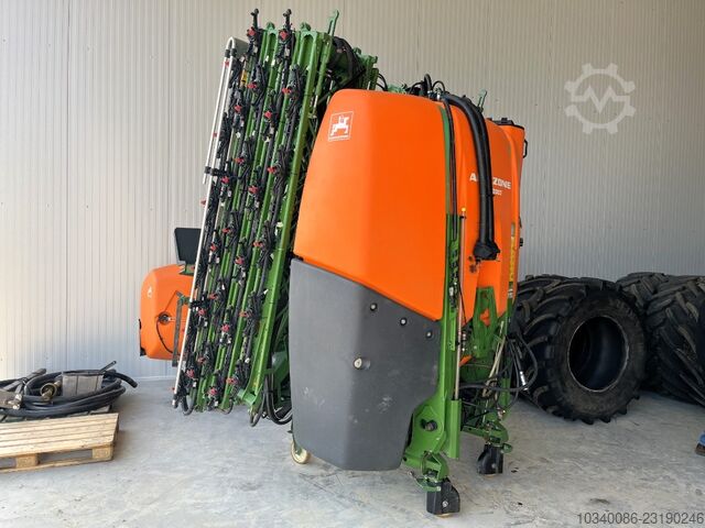 Amazone UF 2002 mit FT 1502 Fronttank, 2.000 L + 1.500 L / 30 m, Section Control Amazone UF 2002 mit FT 1502 Fronttank, 2.000 L +
