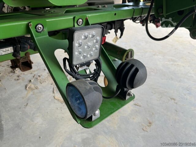 Amazone UF 2002 mit FT 1502 Fronttank, 2.000 L + 1.500 L / 30 m, Section Control Amazone UF 2002 mit FT 1502 Fronttank, 2.000 L +