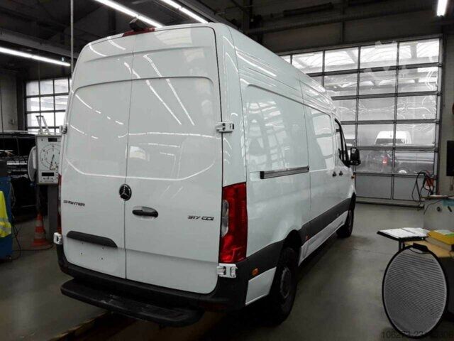 Van Mercedes-Benz Sprinter 317 CDI,L2H2,Automatik,Kamera,Navi