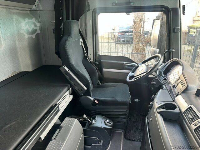 Viehtransporter LKW MAN TGX 26400 Roelofsen 12 Pferde