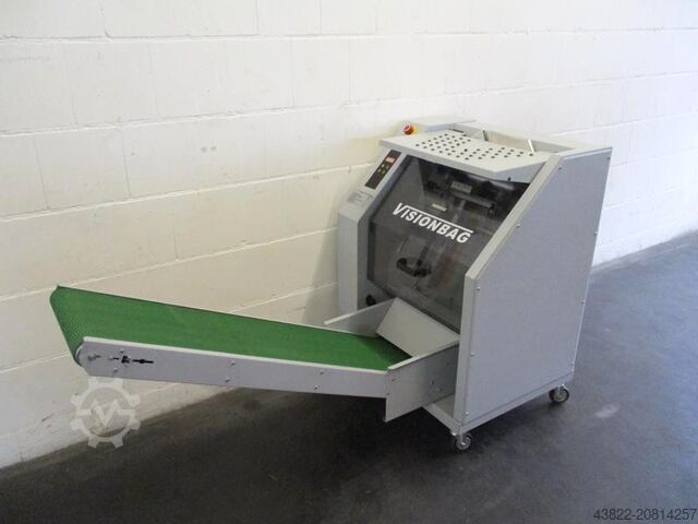 Folienverpackungsmaschine mit Förderband Minipack-Torre Mailbag