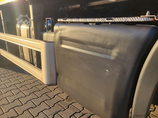 Müllwagen Scania P280