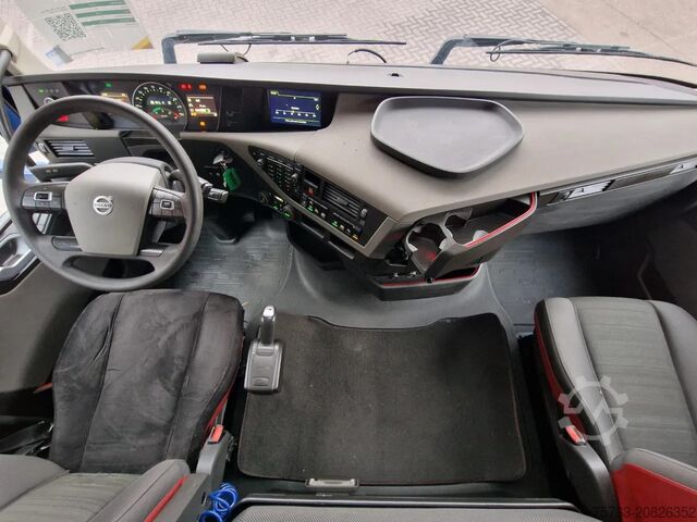 Standard-SZM Volvo FH 13.500 Globetrotter - PTO/Hydraulic - Full a...