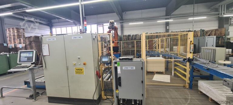 Industrieroboter zum Palettieren Demel Palettierung mit Roboter KR 125 L 90/3