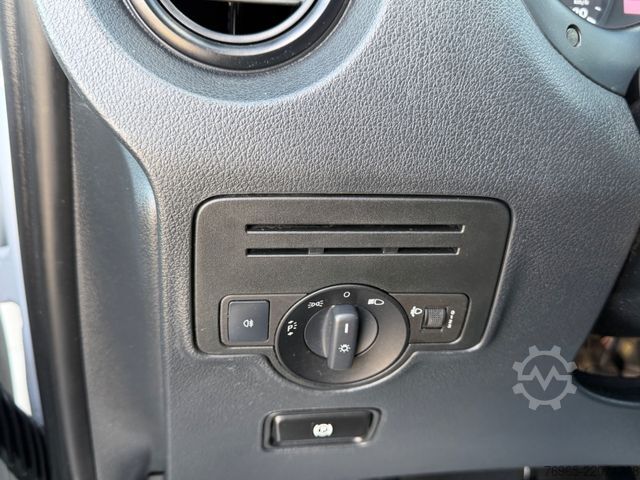 Panel van MERCEDES-BENZ Vito 111 LANG 6G KLIMA 3-SITZER TEMPOMAT EURO 6