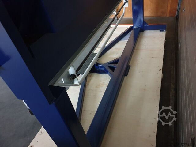 Bending machine Rogi WFM2000A