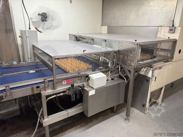 Cake / Muffin Line Comas / Baker Perkins Depositing, Baking and Filling Line 1