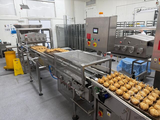 Cake / Muffin Line Comas / Baker Perkins Depositing, Baking and Filling Line 1