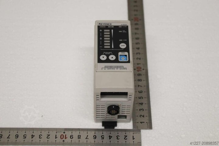 Measuring amplifier Keyence SJ-M300