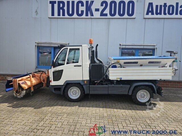Three-way tipper van Multicar M30 4x4 Winterdienst Streuer- Schild/ Bürste