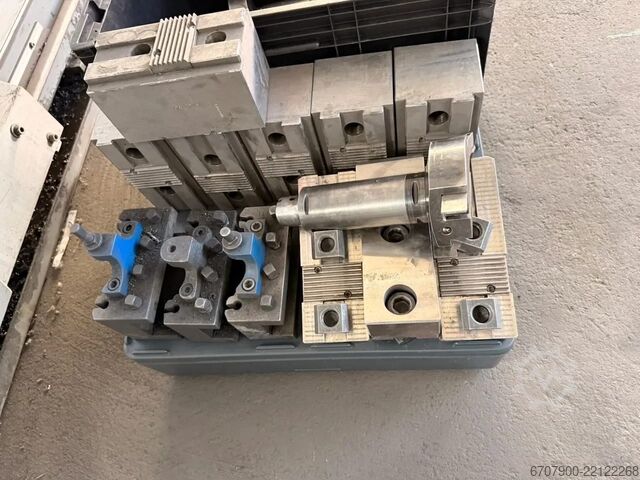 Heavy-duty lathe Seiger SLZ 1200 x 3000 with Siemens cycle control Seiger SLZ 1200 x 3000