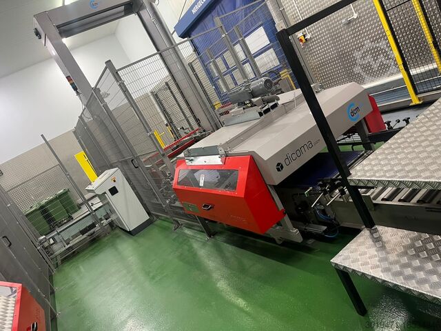 Tray-/Kartonfüller am Ende der Fertigungslinie Case packing systems CLP case packer