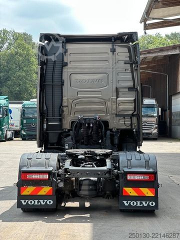Standard SZM VOLVO FH 500 4x2 BL ACC/Bi-XENON/NAVI/SOUND/I-PARKCOOL