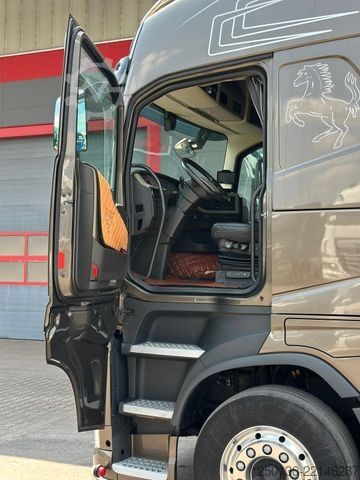 Standard SZM VOLVO FH 500 4x2 BL ACC/Bi-XENON/NAVI/SOUND/I-PARKCOOL