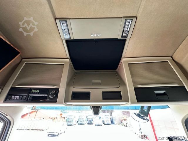 Standard SZM VOLVO FH 500 4x2 BL ACC/Bi-XENON/NAVI/SOUND/I-PARKCOOL