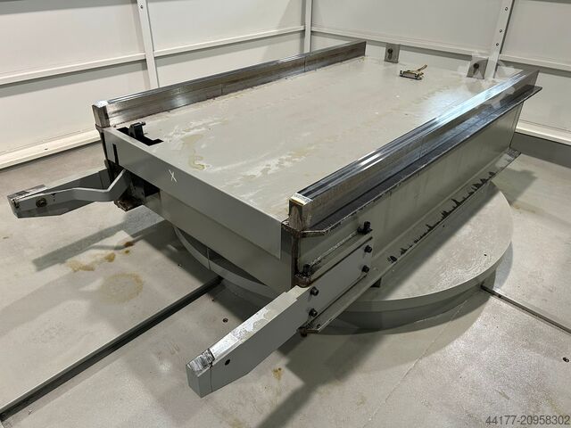 Universal machining center DMG DMC 340 U