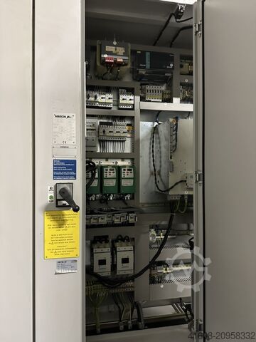 Machining Center - Universal Mikron UCP 1000