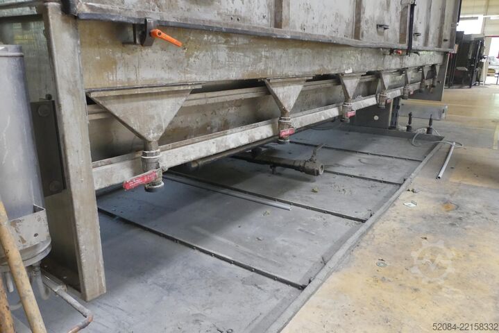 Burgmann dry paint booth Burgmann 
