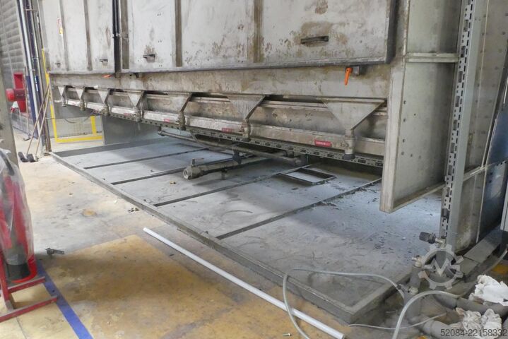 Burgmann dry paint booth Burgmann 