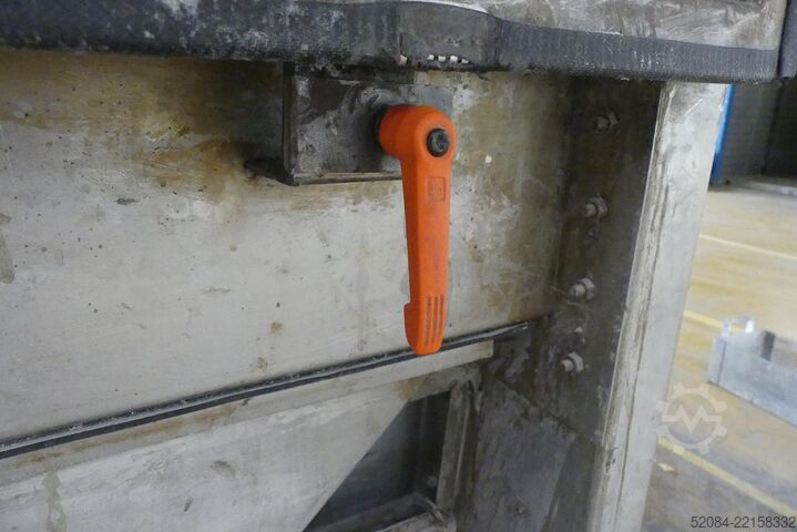 Burgmann dry paint booth Burgmann 